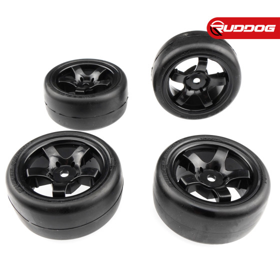 Sweep D High-end compound Pre-glued M-Chassis Tires (D-28deg | 4pcs | Black wheels)